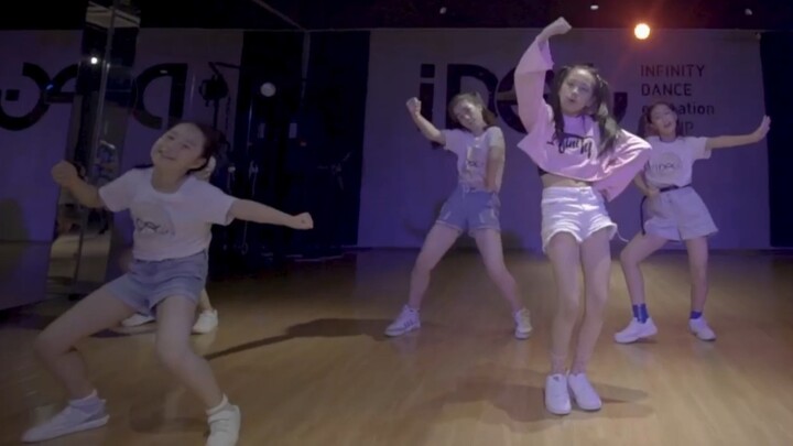【IDeG】 Victoria Song's "Up to me"｜Super Elementary School Student Xia Houyuhan sings and dances