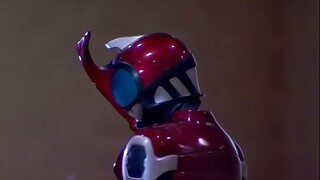 Kamen Rider Decade—waktu Faiz bertemu Wasp