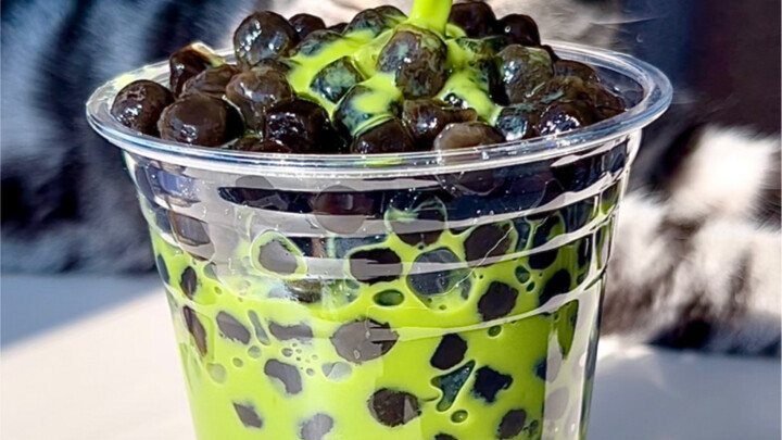 Thai Pearl Milk Green Tea | This drink is truly amazing! You’ll never get tired of it, no matter the