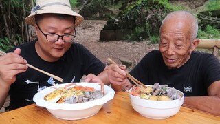 [Makanan]|Kepiting Biru+ Abalone+Teripang = Mi Siput Mewah! 