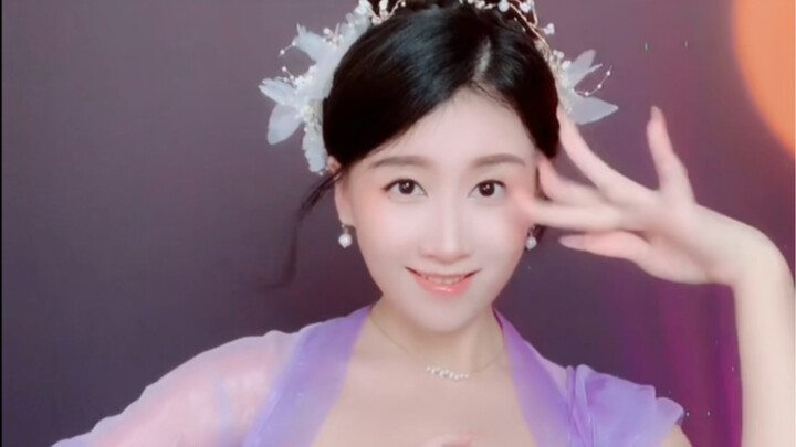 Mijia cho các em bé thấy mặt mình~