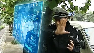 สารวัตรถานใช้พลังจิตควบคุมอุปกรณ์ฉายโฮโลแกรมเพื่อแสดงเคสลึกลับ แต่โชคร้ายที่มนุษย์ขนมปังมีเวทย์มนต์ไ