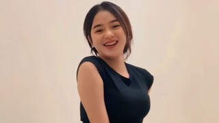 HITAM MANIS