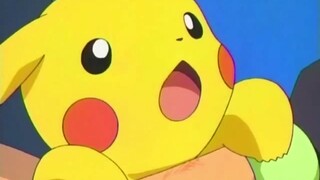 Pikachu is so cute when he licks his wound out of guilt for biting Satoshi!