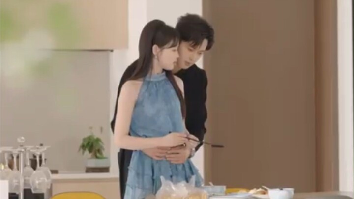 Her husband white moonlight are back