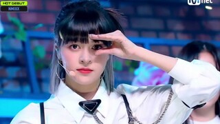 在JYP最低谷时期拒绝了巅峰YG，新女团压轴亮相！NMIXX出道曲O.O打歌首舞台Lily直拍