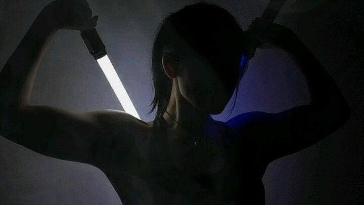 Quickly get your girlfriend to take a picture for you!