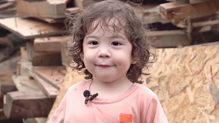 [Park Gun-hoo] This little pig is just too cute!