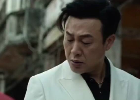 ร่างกายของฉันไม่สามารถควบคุมได้อีกต่อไปและมีอาการชา