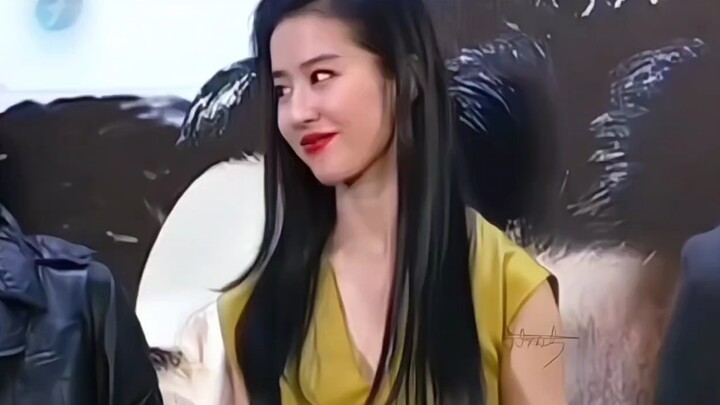 Đạo diễn: “Diệc Phi ngoan nhất, Diệc Phi nghe lời nhất” ˃ꌂ˂⁎