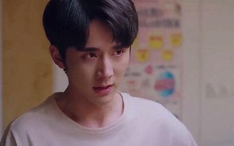 After seeing Ziqiu working a part-time job, Hemai called Zhao Huaguang to ask for money, and Ziqiu f