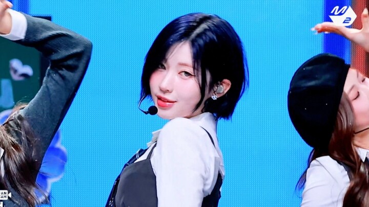 Tuổi còn nhỏ mà trưởng thành quá mức thế này...