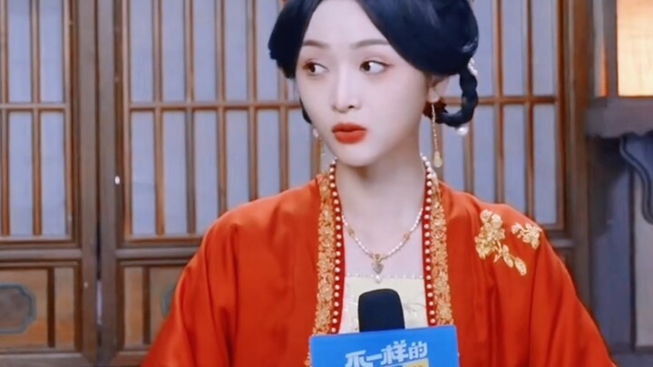 Wu Xuanyi syuting “Wu Fu Lin Men” sebagai pemeran pengganti mendadak; Xuanyi yang cantik dan berhati