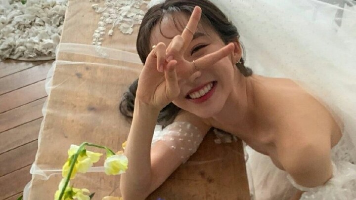 Perbedaan antara di dalam dan di luar drama ini terlalu mencolok!! Apa-apaan nih, si "manusia gila y