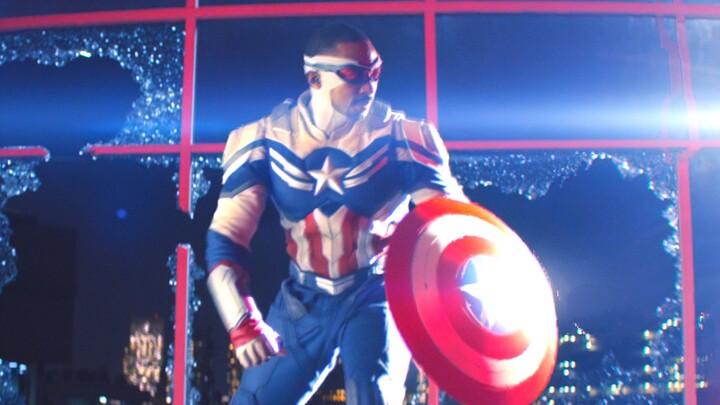 Siapa bilang orang kulit hitam tidak bisa jadi Captain America? Biar aku buktikan untuk kalian!