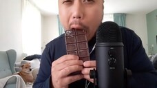 ASMR Lindt Extra Dark Chocolate 🍫 (Licking, Sucking & Chewing Sounds)