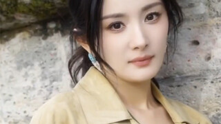 หยางมี่กลับไปที่สถาบันภาพยนตร์ปักกิ่งเพื่อสัมภาษณ์รุ่นน้อง