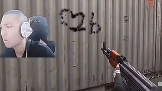 من الصعب تخيل كيف سيبدو الطرف الآخر وهو يضحك أمام الكمبيوتر