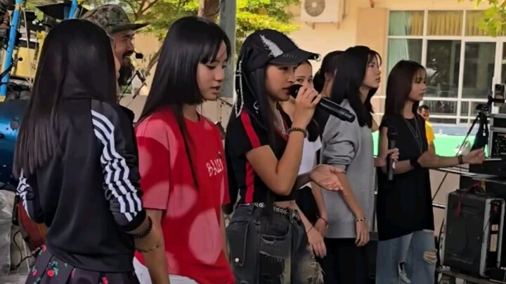 Zombie   _    RADA Thunrada