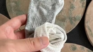 “景德镇白袜改良版真正的体育生臭白袜， 用这个喝糯香柠檬茶”