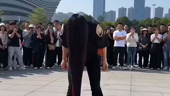 dekho kalakari is ladki ke andar