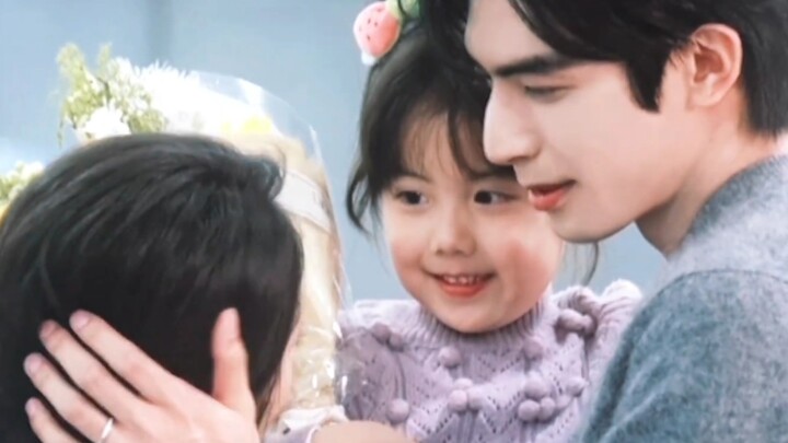 Lin Yusen and Nie Xiguang Had a Daughter—This Family of Three Is So Happy!