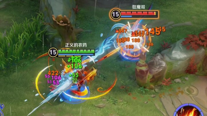 Đại chiến khỉ tay dài với máy bơm hút máu