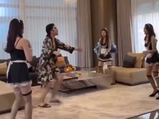 Nanti kalau aku punya uang, aku juga mau main petak umpet.