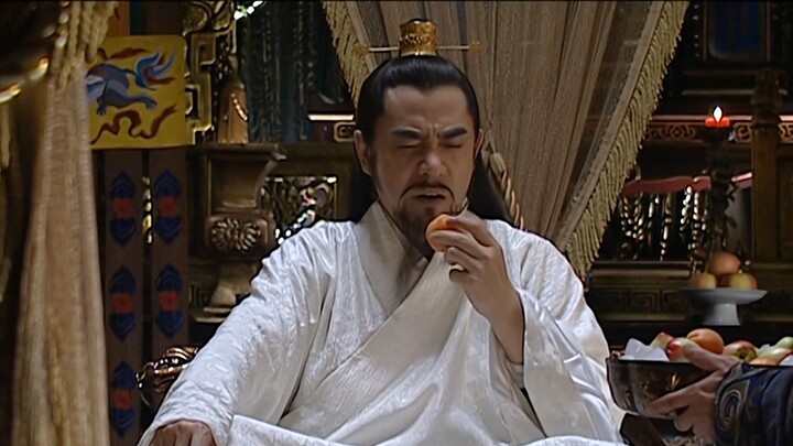 Selir Li melahirkan cucu lelaki sulung bagi keluarga kerajaan; karena status anaknya, Kaisar Jiajing