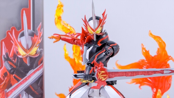 Pedang terhunus yang berapi-api! Bandai Kamen Rider Sabre Dragon of Courage [Uji Coba Unboxing]