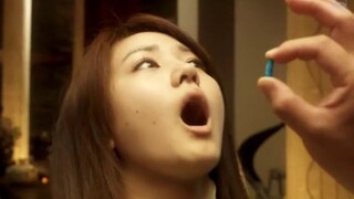 【يو غهه】فتاة تتسلل إلى طائفة شريرة، ويُجبرونها على تناول حبوب زرقاء، وشيئًا فشيئًا تبدأ أجسادهم بالت