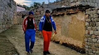 لن أكذب، أنا أتقن لغات عديدة.