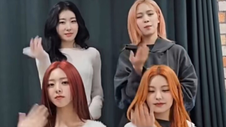 She's a princess! ITZY's "First snowfall moment" dance challenge