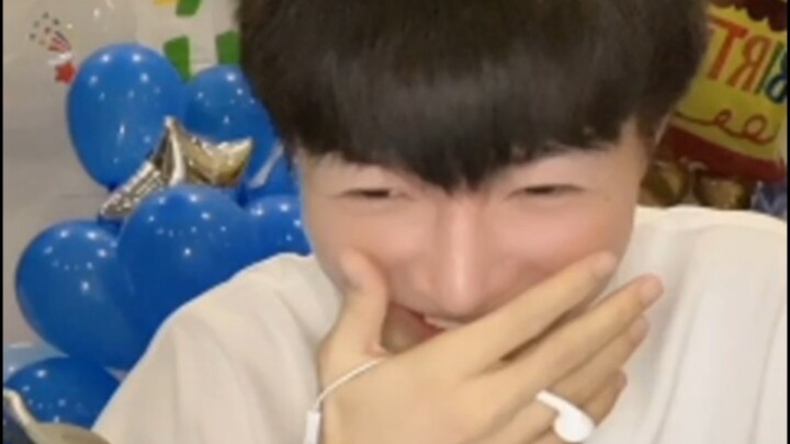 โจวเซิน: เดี๋ยวก่อนนะ ขอเติมสมาชิกก่อน ไม่งั้นเปิดไม่ได้