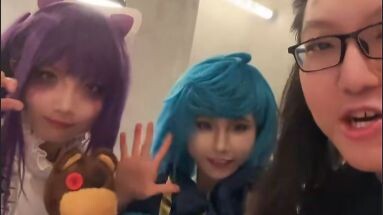 Watch cool cosplay while jungling with Xiaobai! Catch Miss Gwen! Brothers from the new server, assem