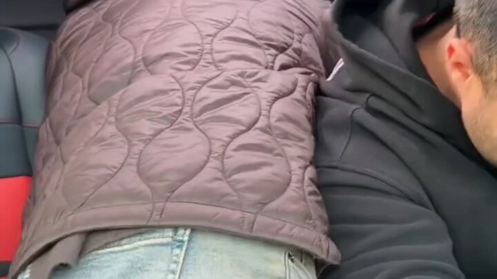 Pelajari bahasa Rusia asli melalui video berbahasa asli