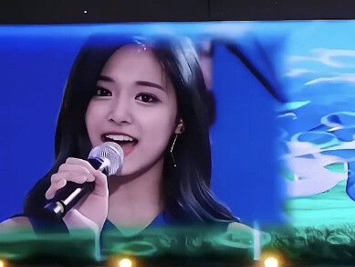 [TWICE] K-pop’s 30-Second Literature: The Real vs. Fake Sister