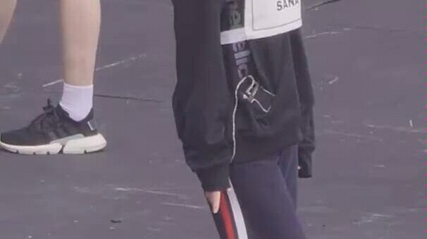 TWICE Sana Minatozaki rehearsal straight shot feel special