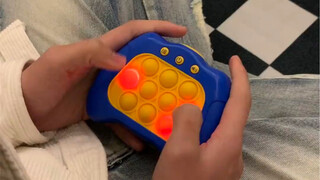本来买给侄子的 结果男朋友先玩上瘾了。