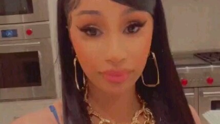 Aktor komedi terkenal Amerika Serikat, Cardi B, kehilangan pasar Korea Selatan gara-gara gerakan sin