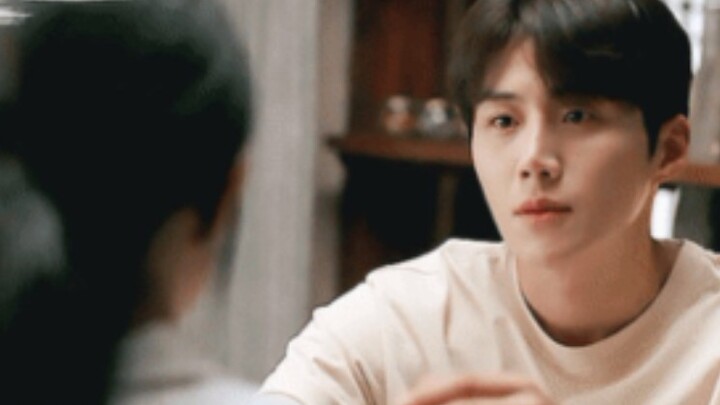 Đây chính là sự mập mờ và rung động giữa một người đàn ông trưởng thành và một người phụ nữ trưởng t