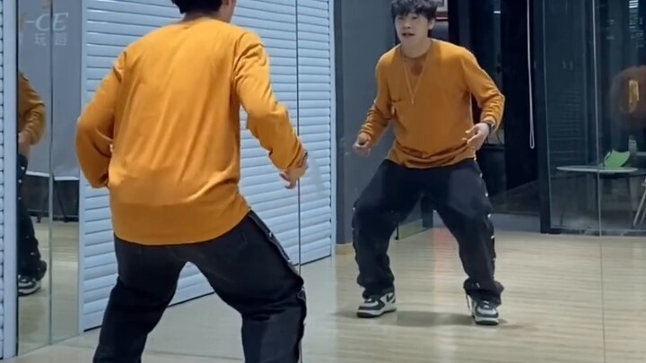 Suitable for beginners with zero foundation. Common steps of hip-hop elements - Happy Feet mirror de