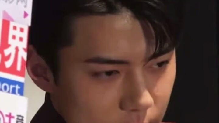 “Pada saat itu, adik pasti juga ikut bahagia untuk kakak, kan?”