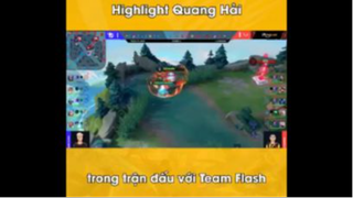 quang hải khi gặp team flash