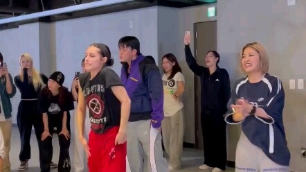 Audery appeared in Yumeri×Yechan's class