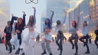 French RISIN' Dance Club | EVERGLOW's "PIRATE" street dance cover road show kpop in public