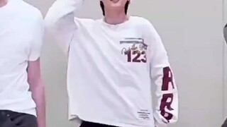 JIMIN BEHIND THE SCENE  W/ SEVENTEEN DANCE CHALLENGE