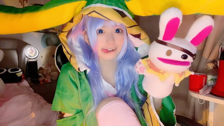 Cô bé Tiểu Điệp 18 tuổi đang làm gì vậy?