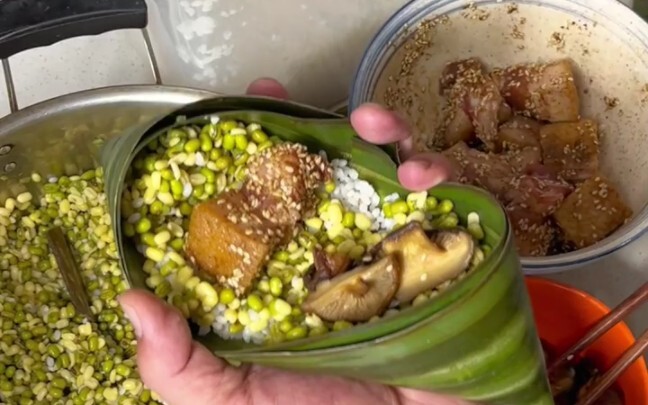 طريقة لف زونغزي بورقة واحدة