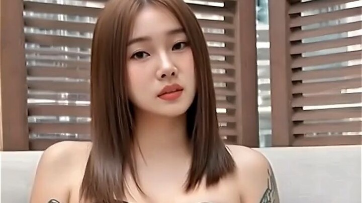 家人们，谁懂啊！ 本来只是随便跳跳，怎么突然就开始放飞自我了🤣 你们给这段舞打几分？评论区见！ #B站日常 #整活 #舞蹈 #搞笑